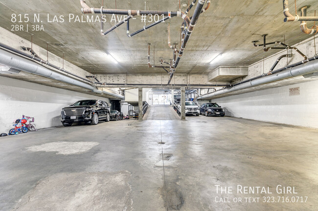Building Photo - 815 N Las Palmas Ave