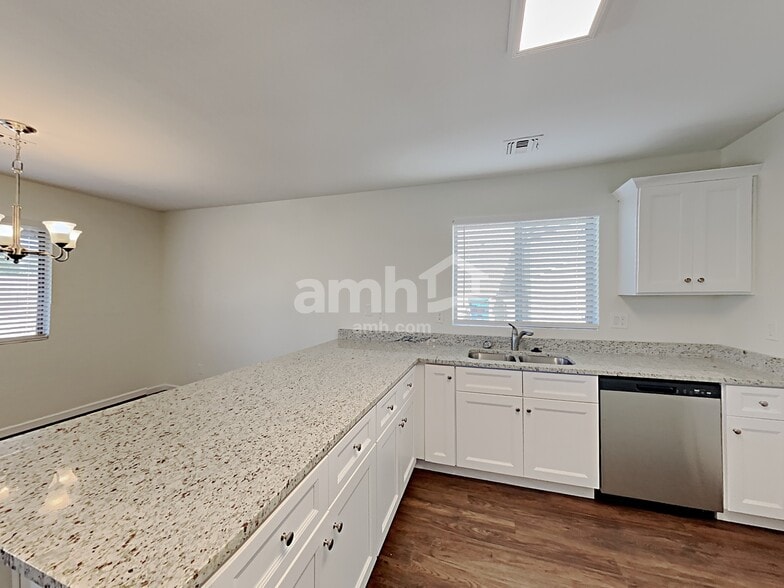 Building Photo - 5280 S 237th Ln