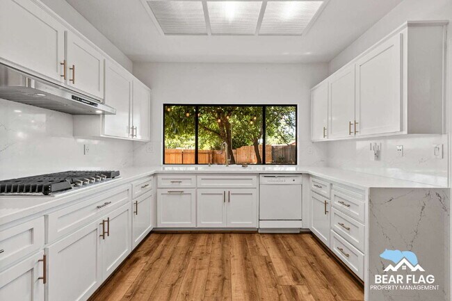 Building Photo - Spacious 4-Bedroom Home for Rent – $3750/m...