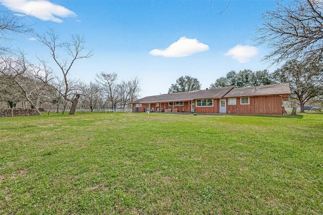 Building Photo - 403 Wrangler Rd