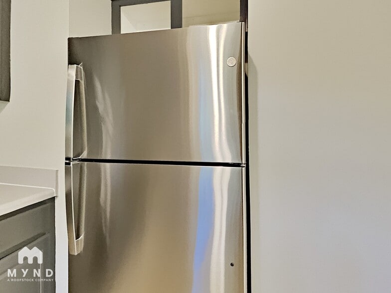 Building Photo - 112 Drew Ct