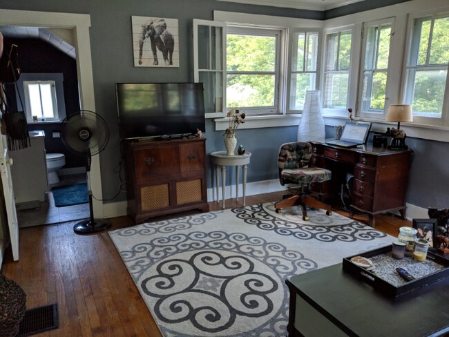 Primary Photo - 57 Mayfield Ave