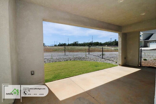 Building Photo - 6677 Bandito Dr