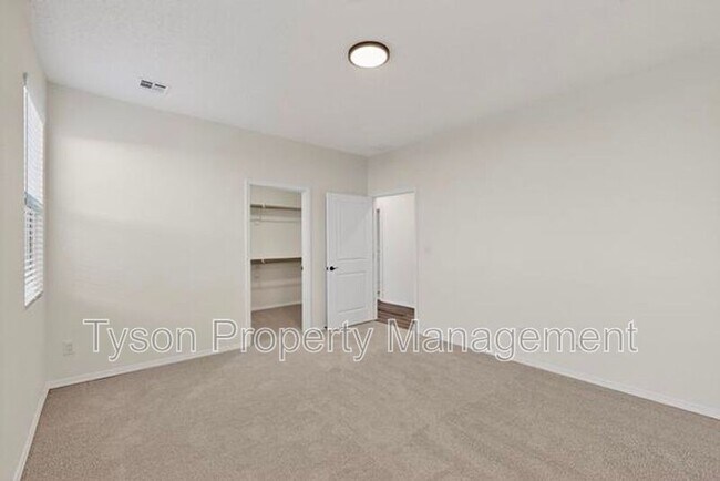 Building Photo - 6618 Sydney Drive NE