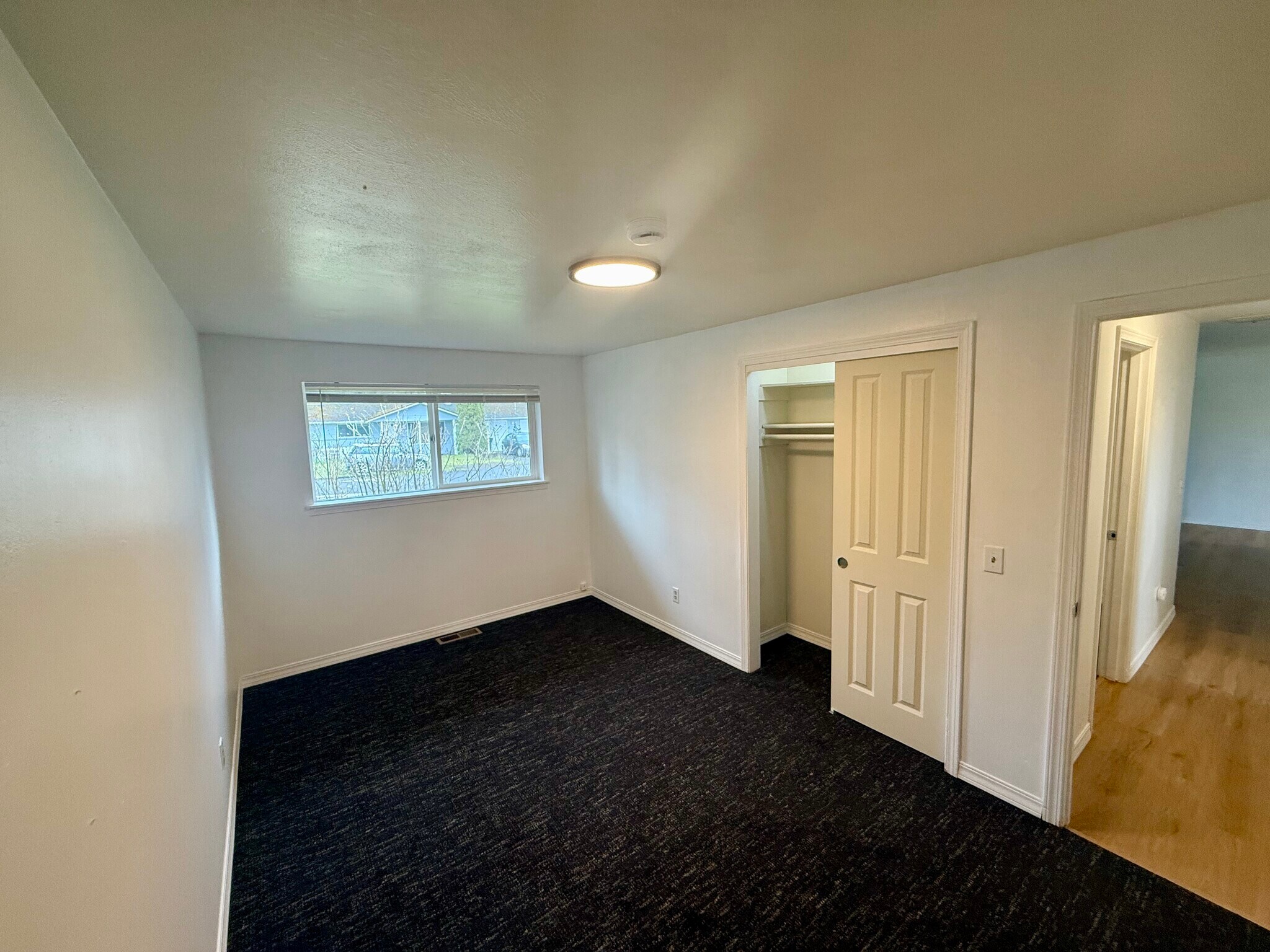 Building Photo - 7806 3rd Ave SE