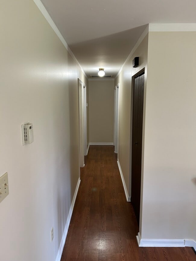 Building Photo - 1575 Slate Hill Rd
