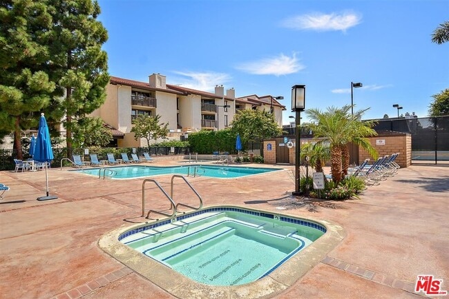 Building Photo - 8600 Tuscany Ave