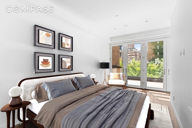 Building Photo - 135 E 38th St