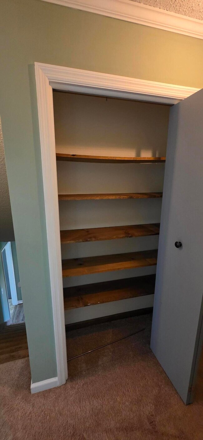 Building Photo - 4011 Pinnacle Way