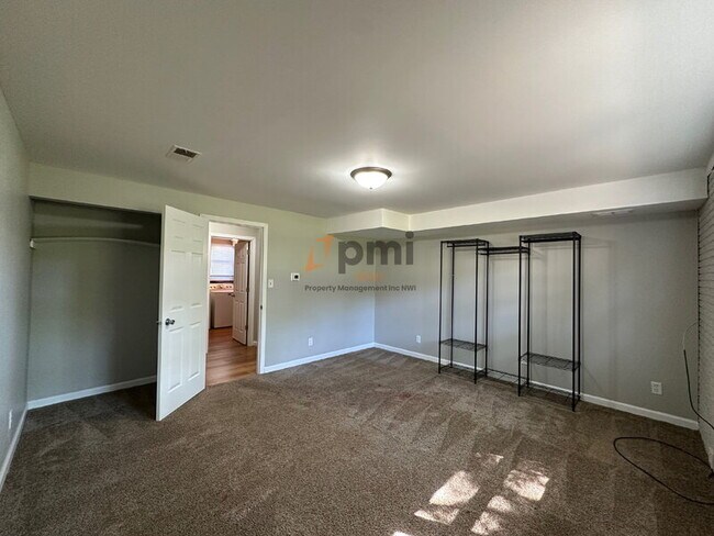 Building Photo - 1609 Monticello Park Dr