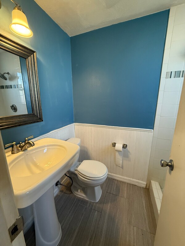 Building Photo - 9105 Sterling Ln