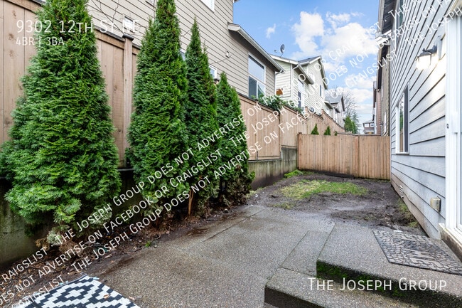 Building Photo - 9302 12th St NE