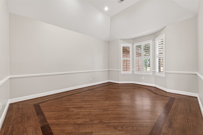 Building Photo - 4910 Waterbeck St