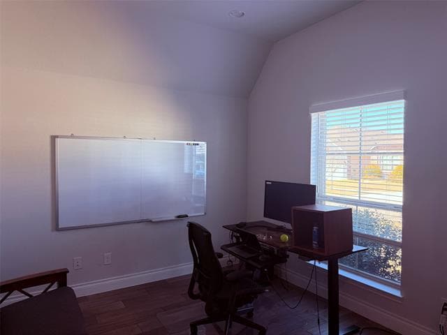 Building Photo - 2421 Stella Ln