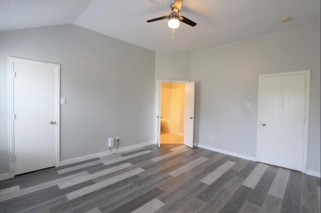 Building Photo - 4611 Parkstone Bend Ct