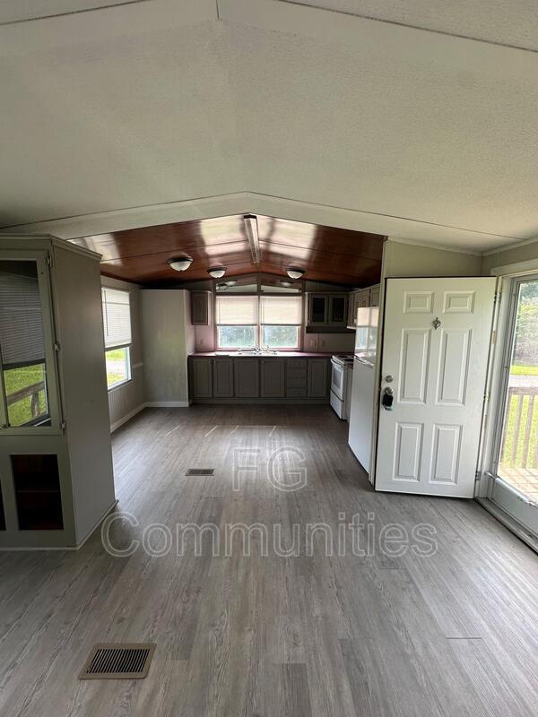 Building Photo - 2353 US-70
