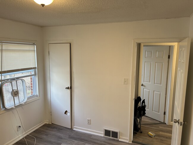 Bedroom 2 - 18918 Westphalia St