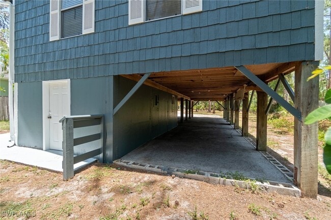 Building Photo - 5020 Hickory Wood Dr