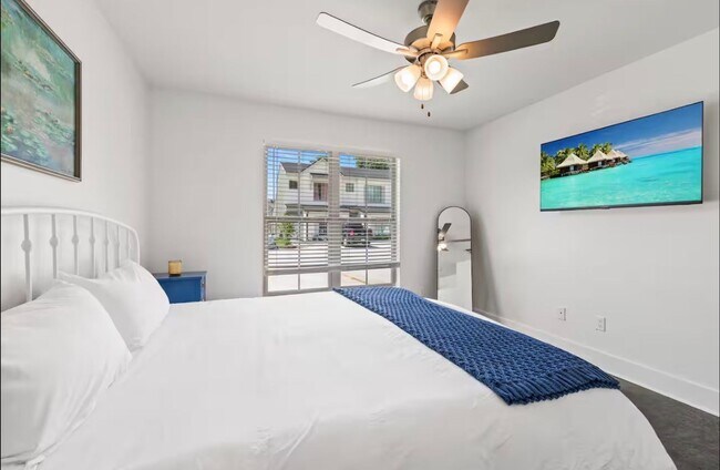 Building Photo - FOR RENT in LAFAYETTE!