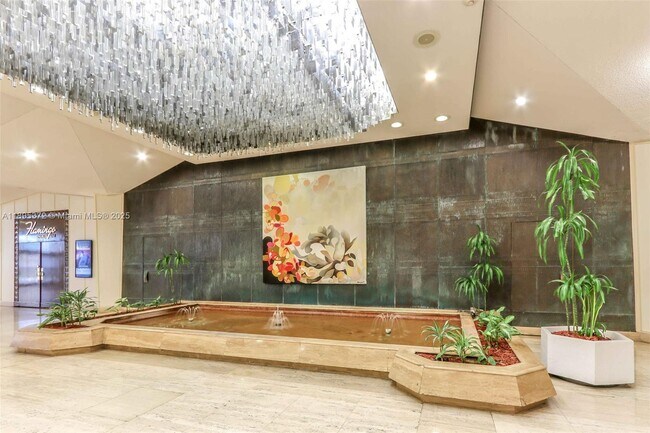 Building Photo - 999 Brickell Bay Dr