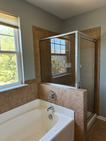 Master Bathroom - 2230 Valley Edge Dr