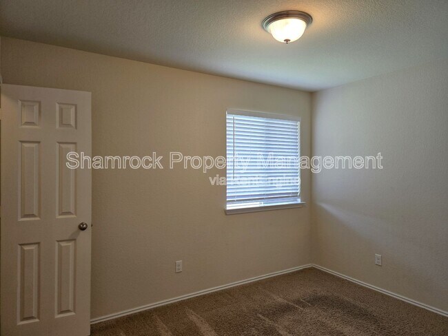 Building Photo - 11221 Buzzard Gulch Dr