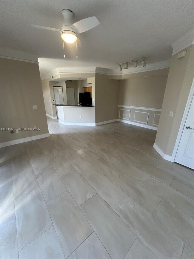 Building Photo - 2032 Alta Meadows Ln