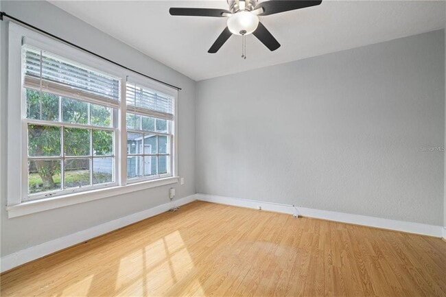 Building Photo - 3818 W Euclid Ave