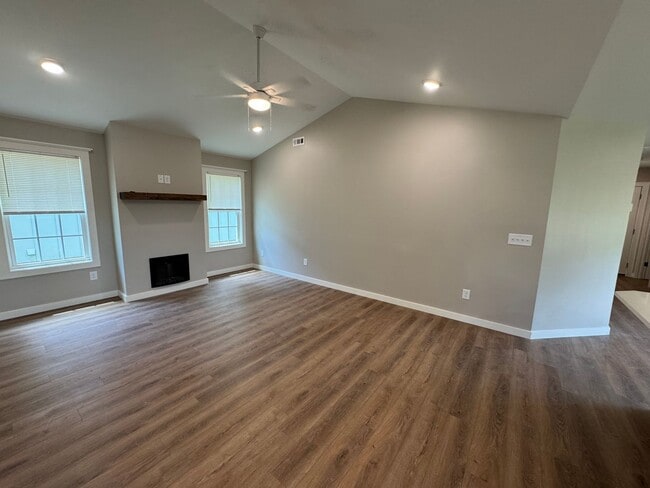 Building Photo - Brand New 3/2 House in Rome- $1,695