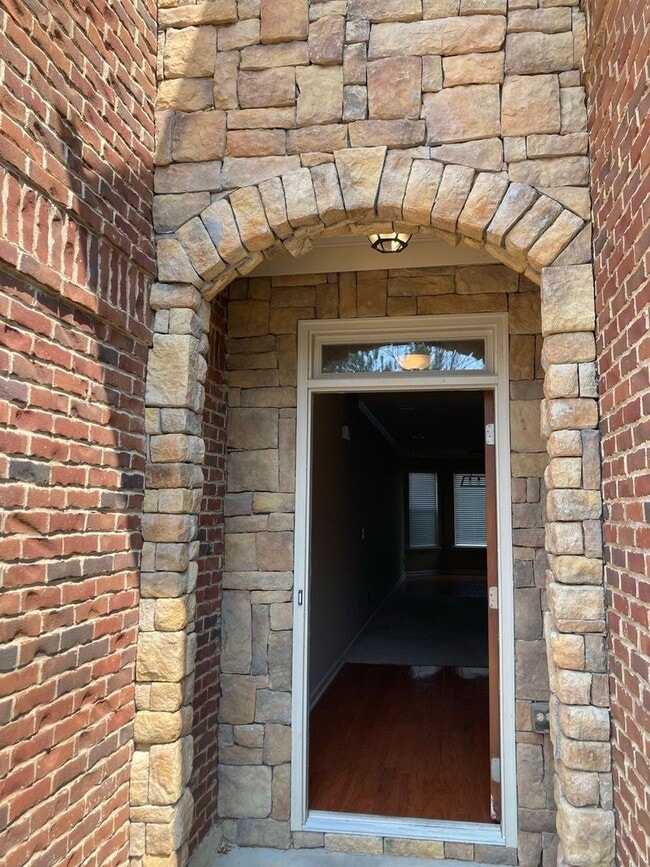 Primary Photo - 73 Puttenum Way