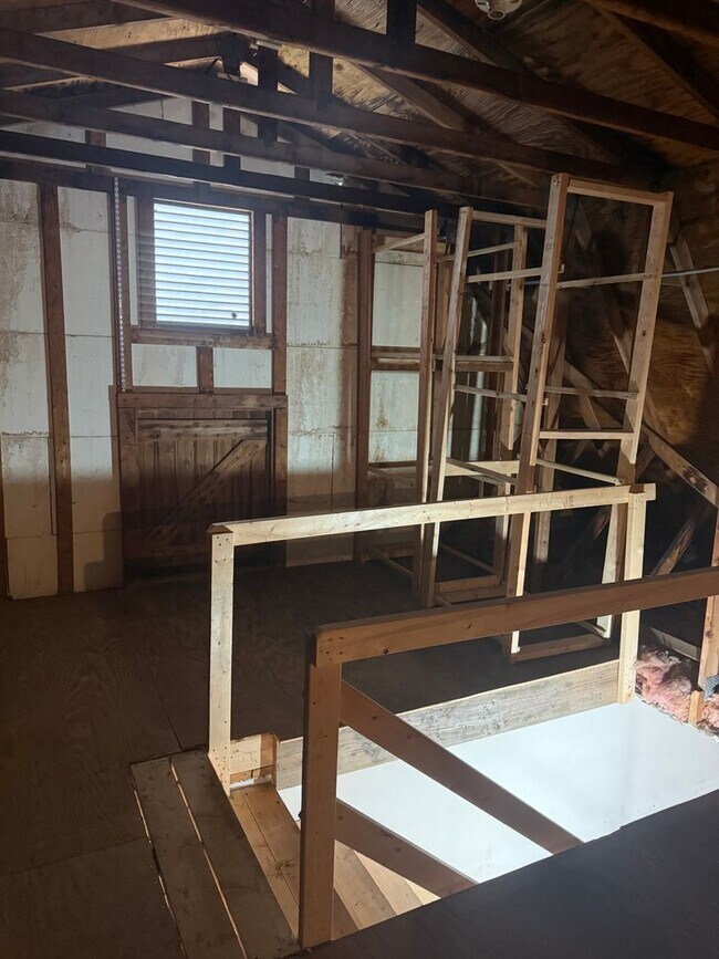 Building Photo - 2 bedroom possibly 3 with oversized Garage/Work Shop in Newville