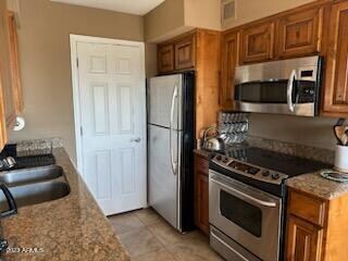 Building Photo - 16657 E Gunsight Dr