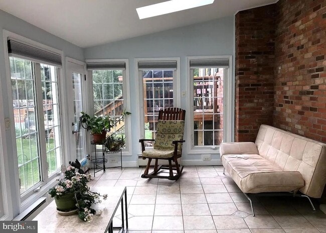 Building Photo - 41272 Stone School Ln