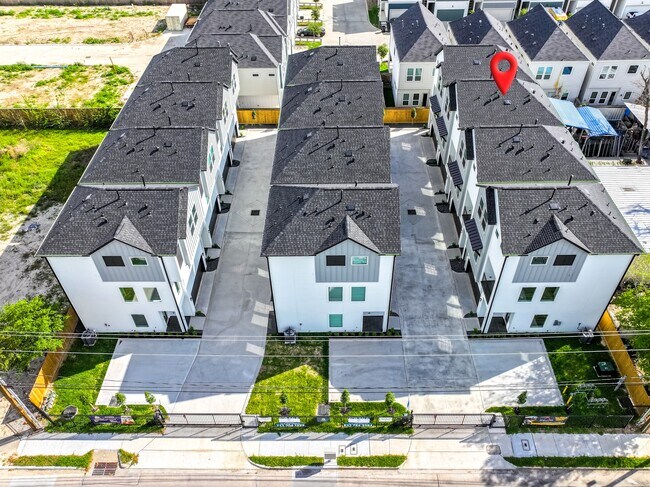 Building Photo - 7735 Hammerly Blvd