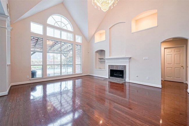 Building Photo - 5547 Cranston Ct