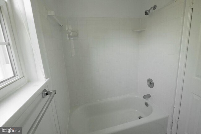 Building Photo - 4859 S 28th St