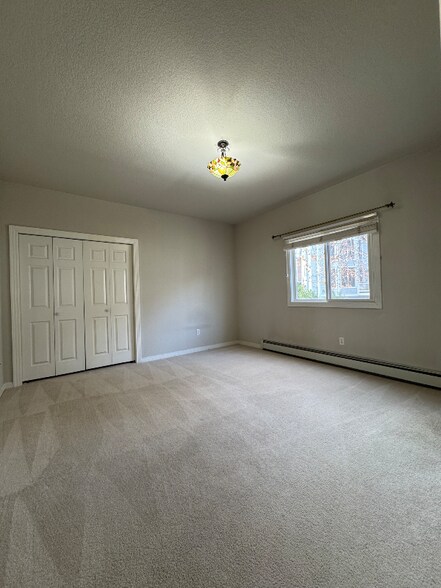 Building Photo - 2025 Mathews St