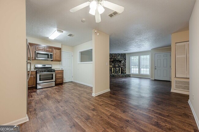 Building Photo - 3256 Brisbane Way