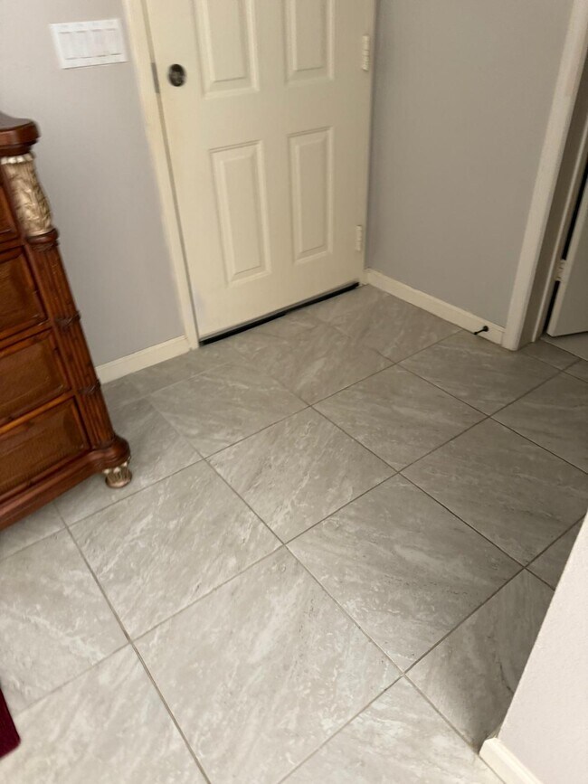 Building Photo - 8029 Carnoustie Pl