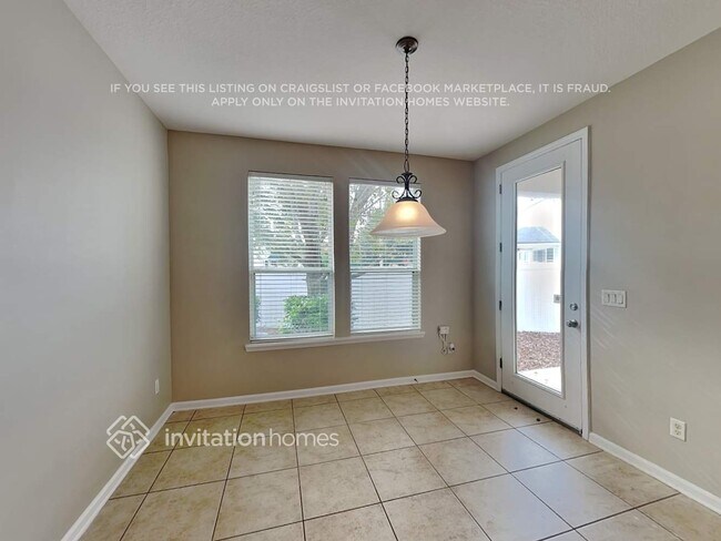 Building Photo - 530 Side Creek Ln