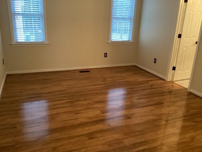 Building Photo - 15618 Twisted Cedar Dr