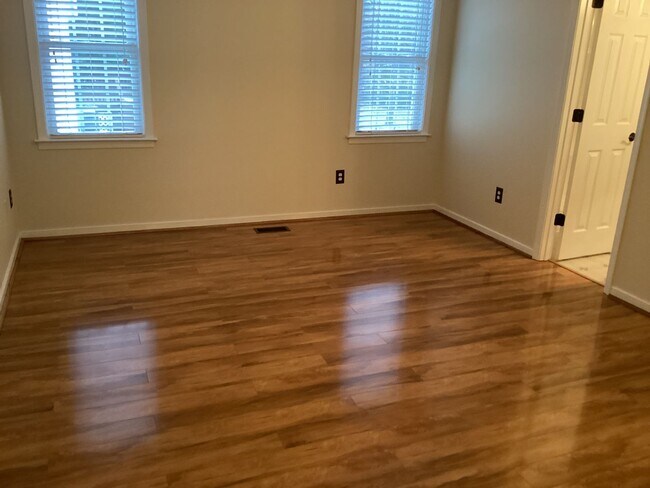Building Photo - 3 bedroom Home Chesterfield-Ashbrook Subdivision-Cosby High