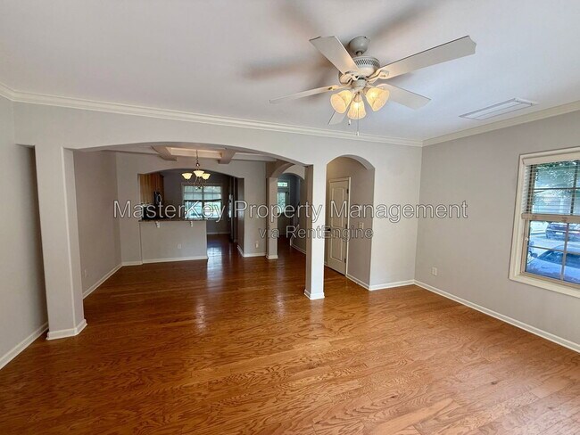 Building Photo - 533 Matheson Place