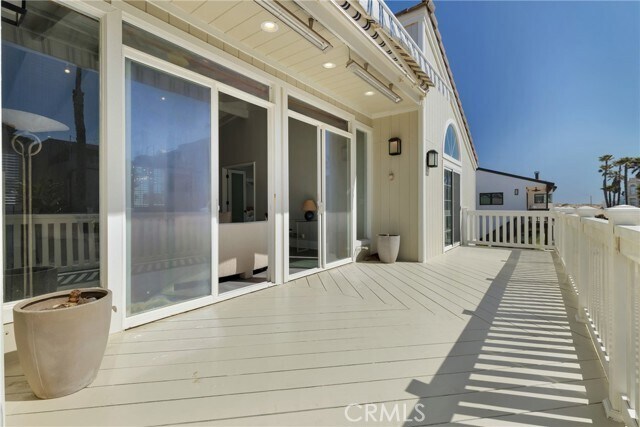 Building Photo - 1410 Marine Way