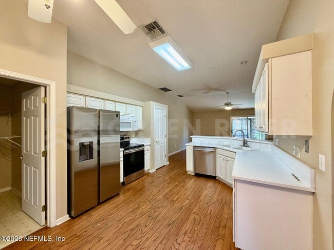 Building Photo - 1691 Dockside Dr