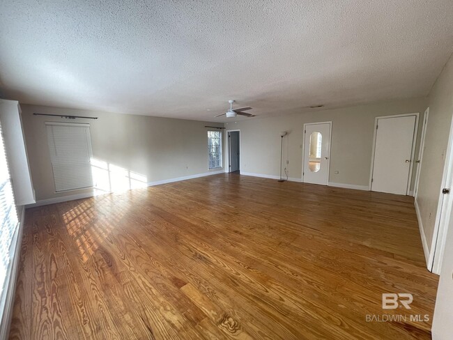 Building Photo - 6621 Purvis Rd