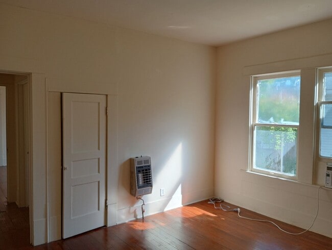 Building Photo - 2222 Vance Ave