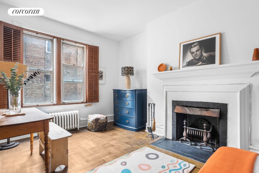Primary Photo - 344 W 12th St
