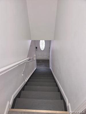 Building Photo - 16 Russell St