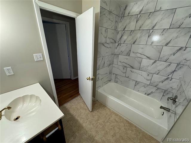 Building Photo - 11955 E Arizona Dr